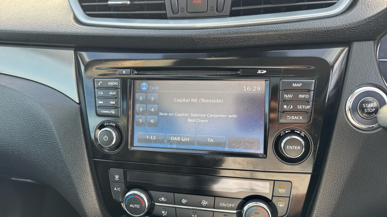 Nissan Qashqai 1.2 DiG-T Tekna 5dr Petrol Hatchback